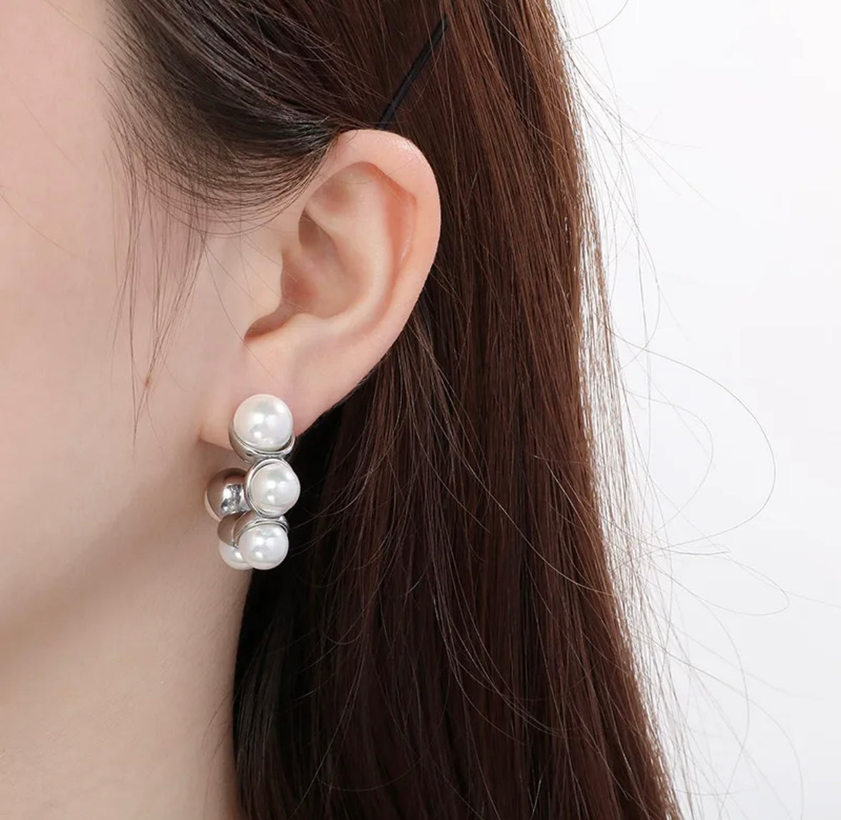 Big Pearls Hoop in Silver