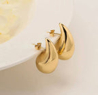 Drop Stud in Gold