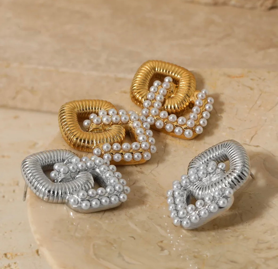 Modern Pearl Dangler (16K Gold Plated)