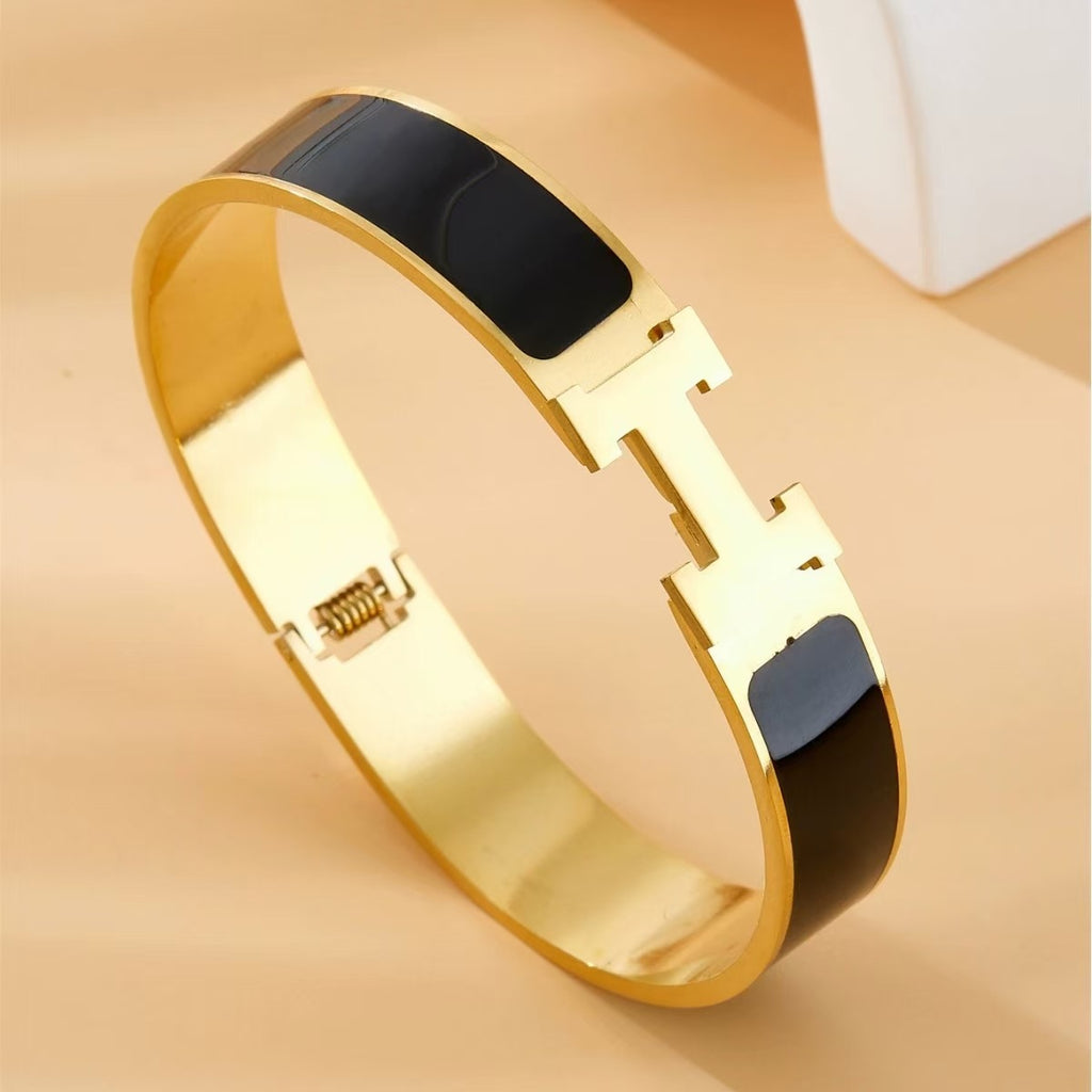 Hermes Signature Bracelet (18K Gold Plated) – Eche