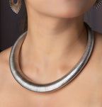 Ribbed Flat Thick Neckpiece in Silver