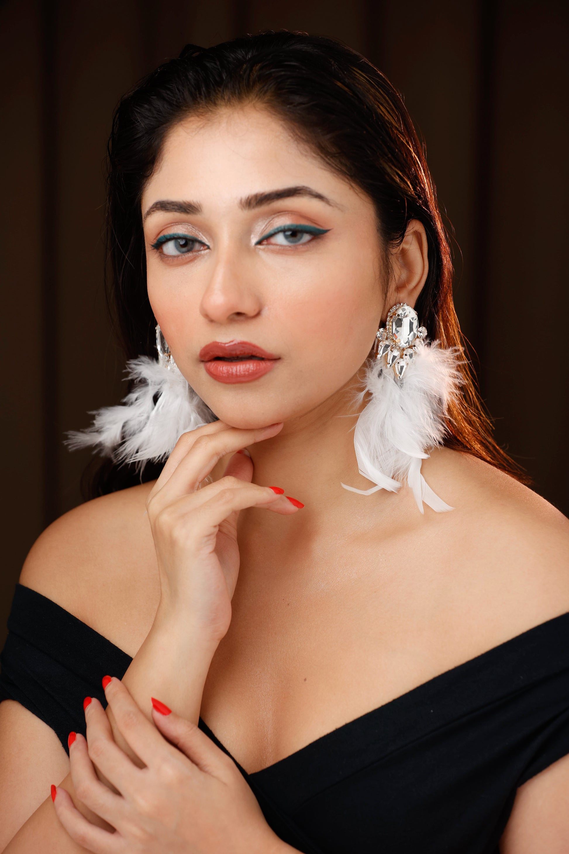 Feather Stone Earring in White