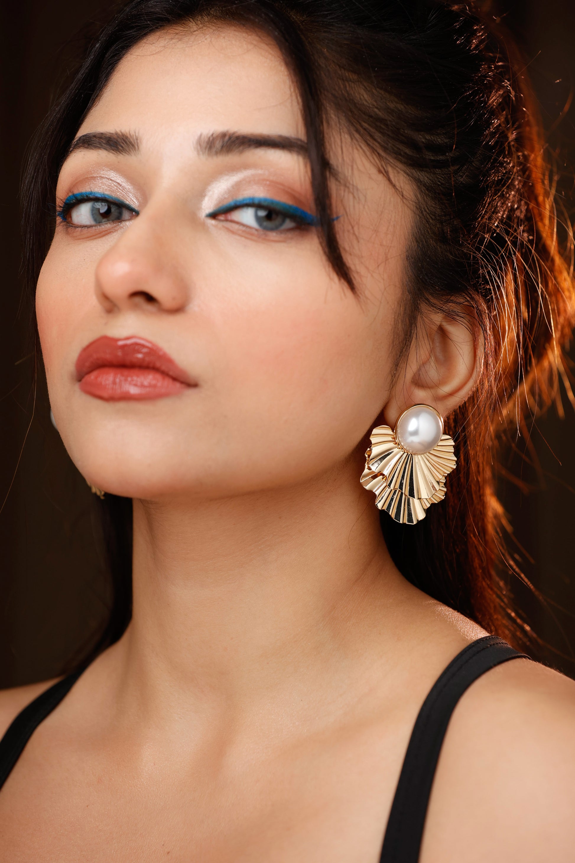 Double Layered Pearl Stud Earring