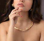 Triple Layer Entwined Neckpiece in Gold