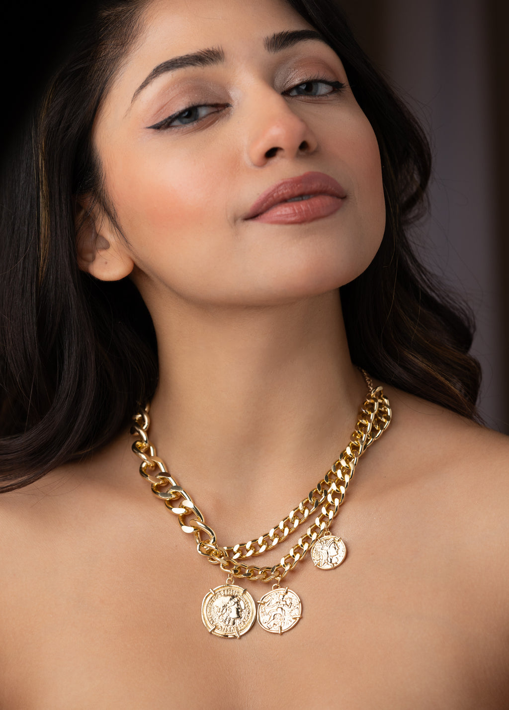 Coin Style Statement Piece Neckpiece in Gold