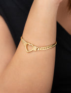 Hollow Heart Bracelet in Gold (18K Gold Plated)