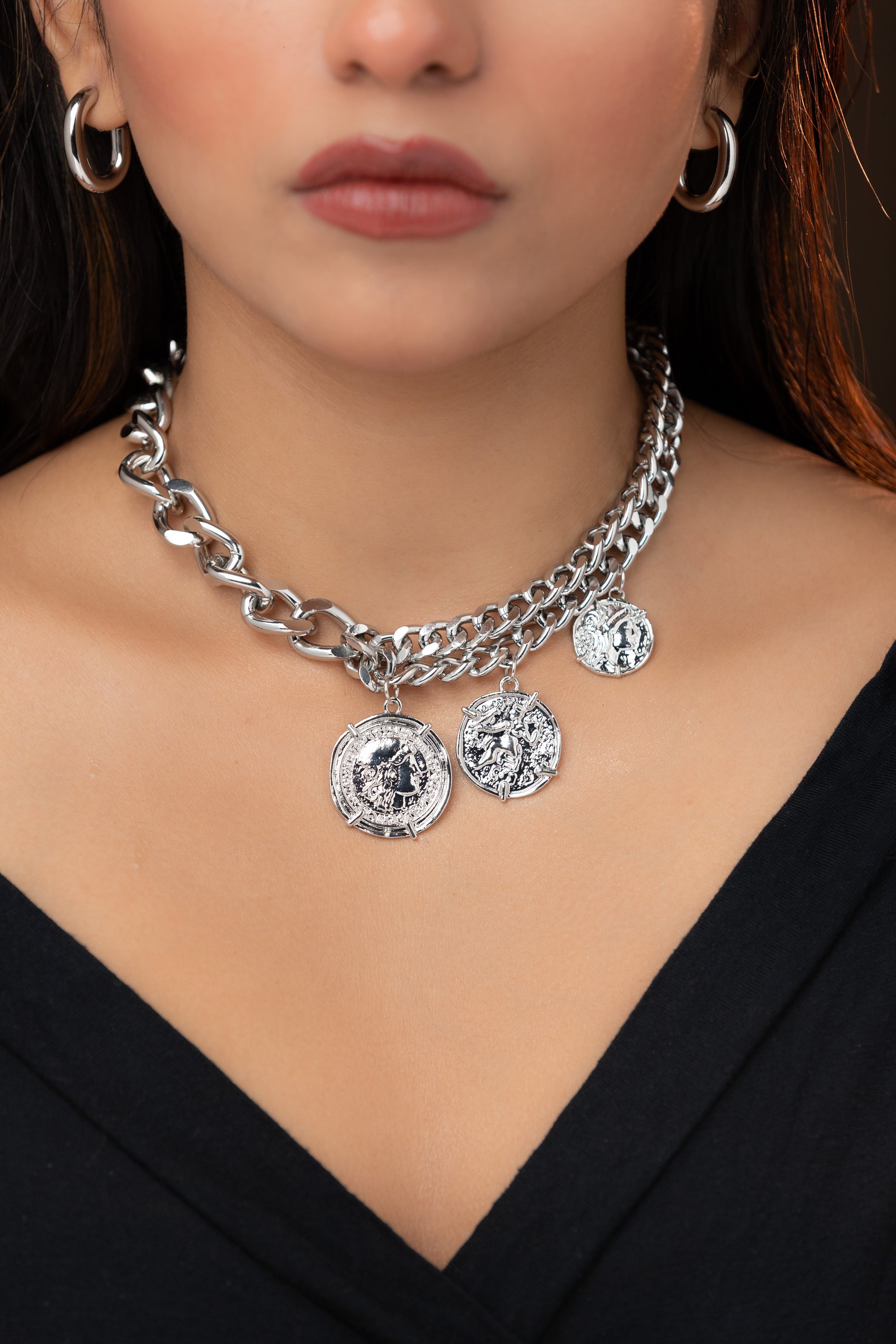 Coin Style Statement Piece Neckpiece in Silver