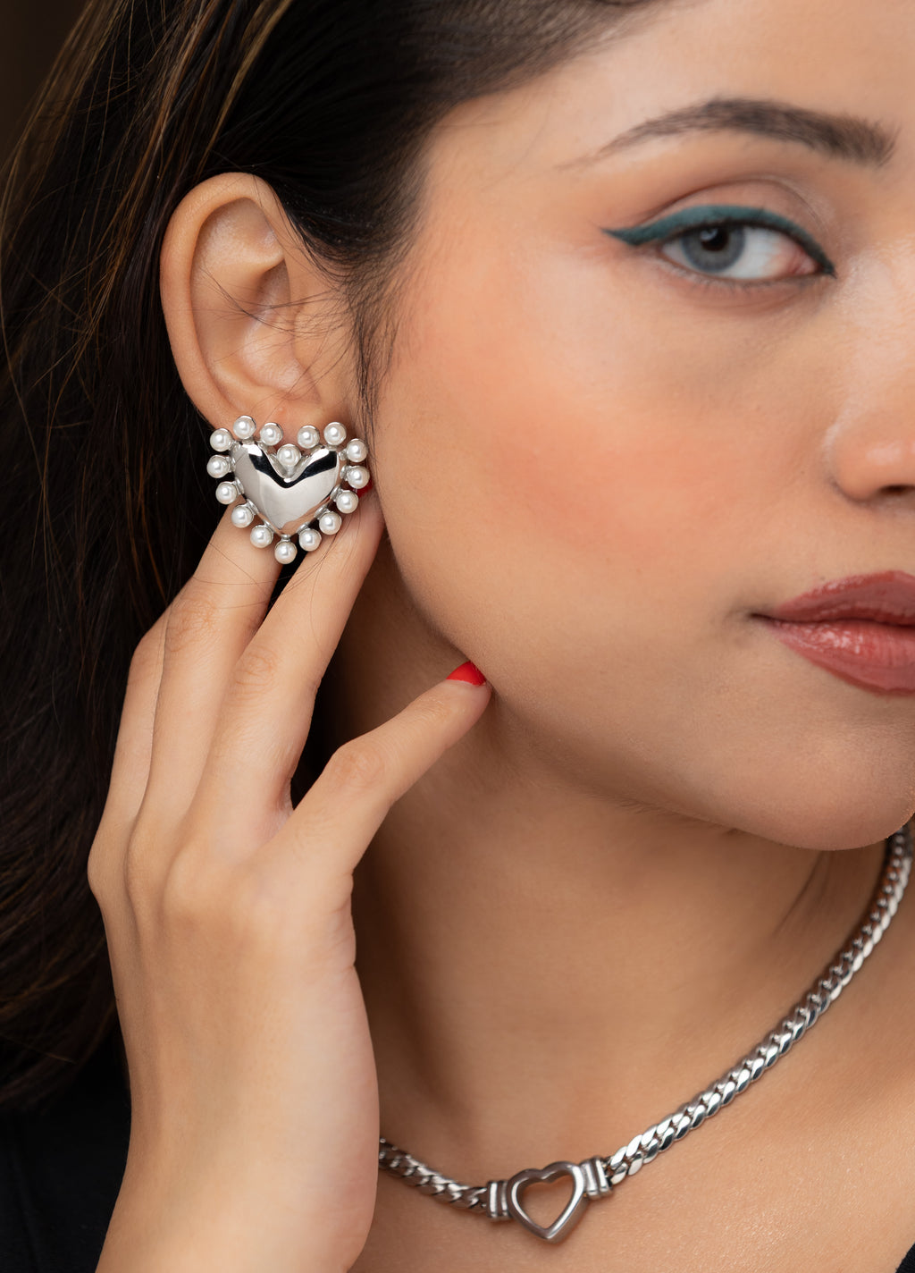Pearl Heart Stud Earring (18K Gold Plated)