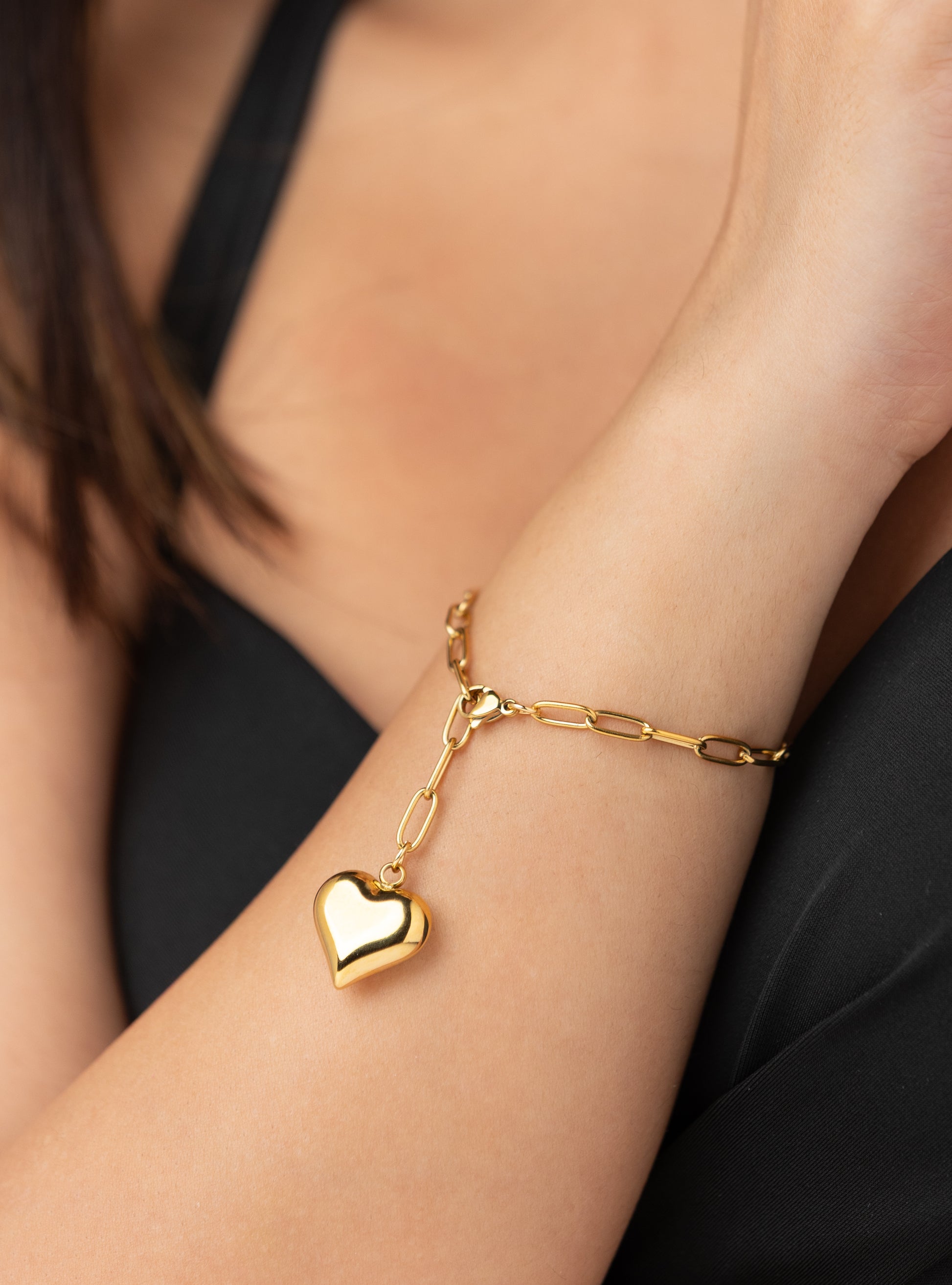 Thick Flat Heart Chain Bracelet (18K Gold Plated)