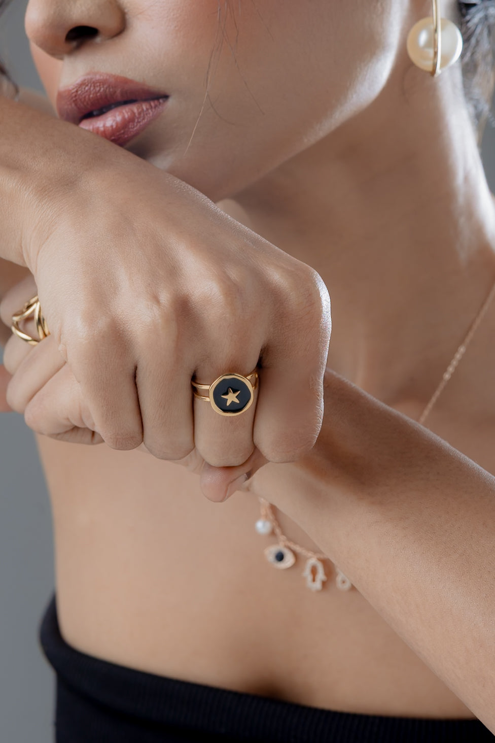 Celeste Star Adjustable Ring – Black & Gold