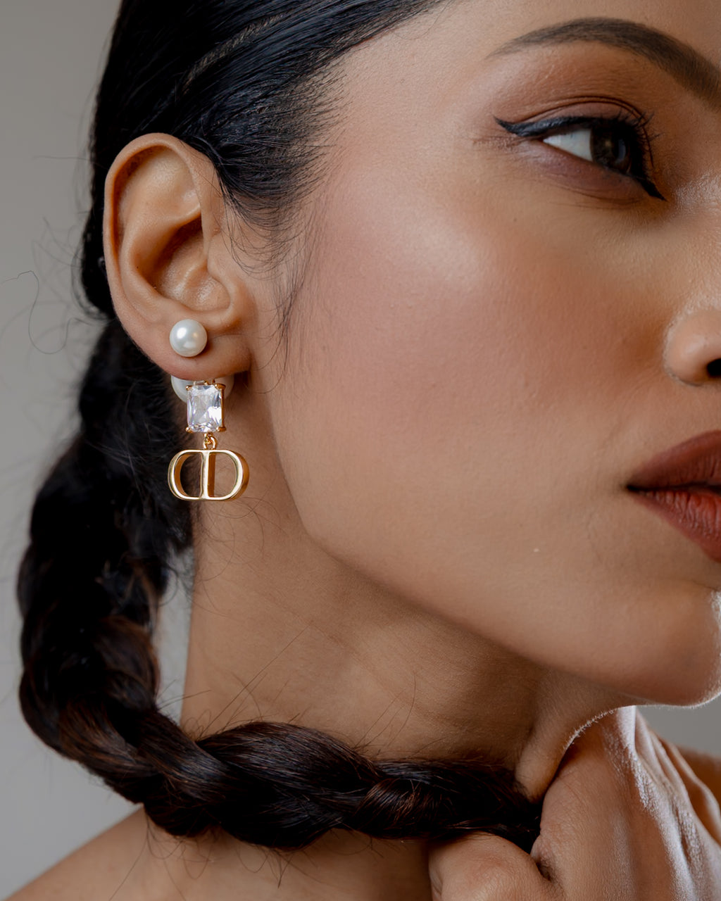 Elara Pearl Crystal Drop Earrings - Gold Plated