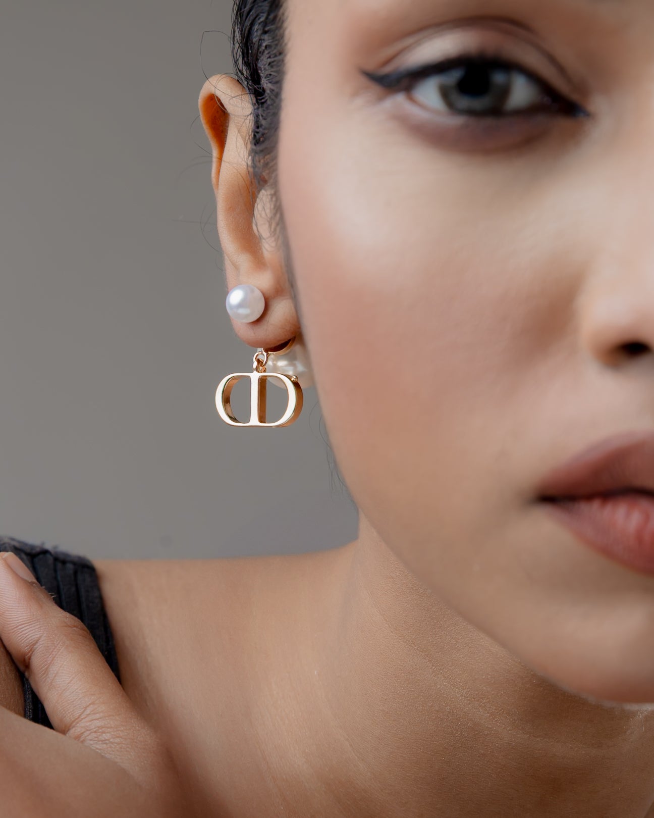 Luna Luxe Pearl Drop Earrings