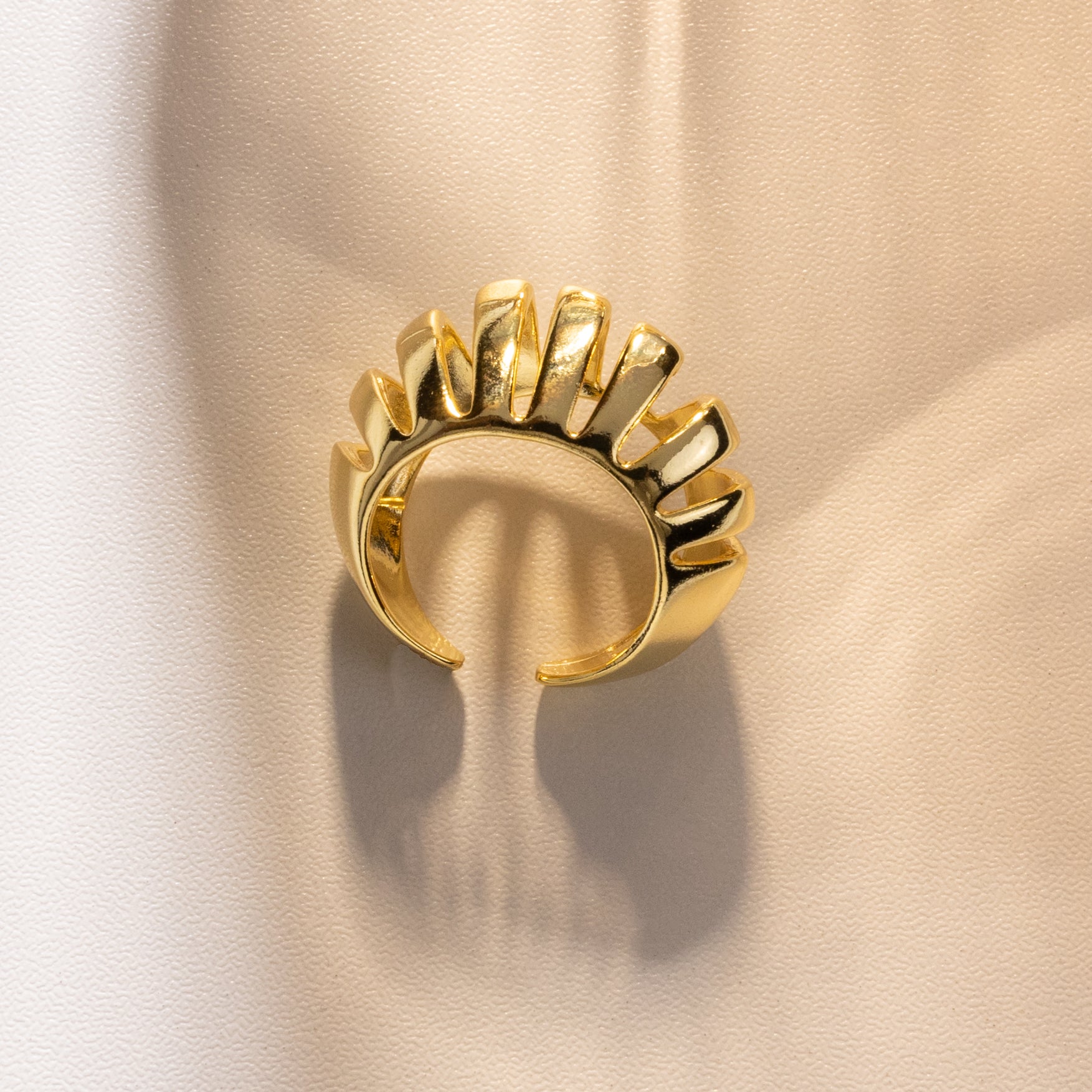Helix Sculpt Statement Ring – Gold