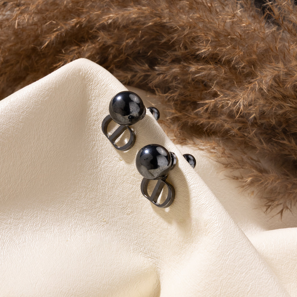 Luna Luxe Pearl Drop Earrings in Black