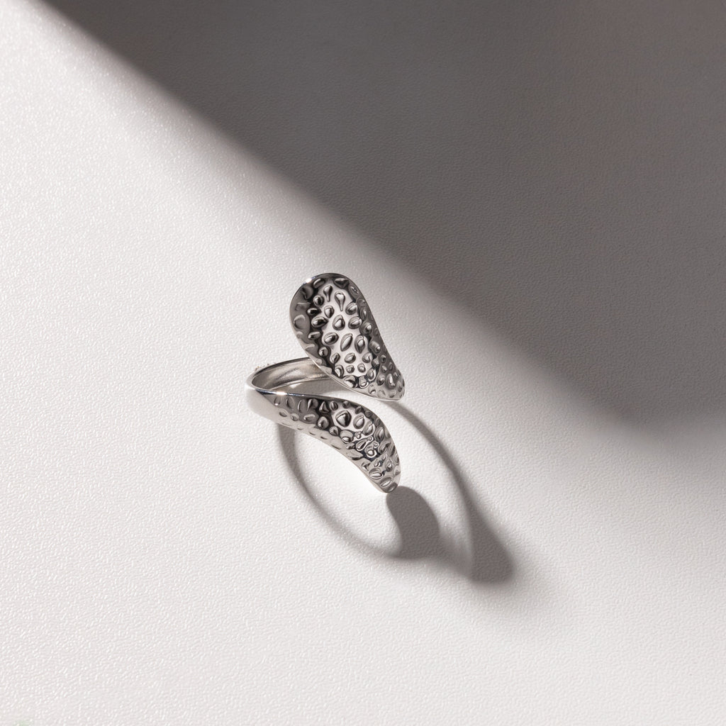 Aurora Texture Adjustable Ring – Silver (18K Gold Plated)