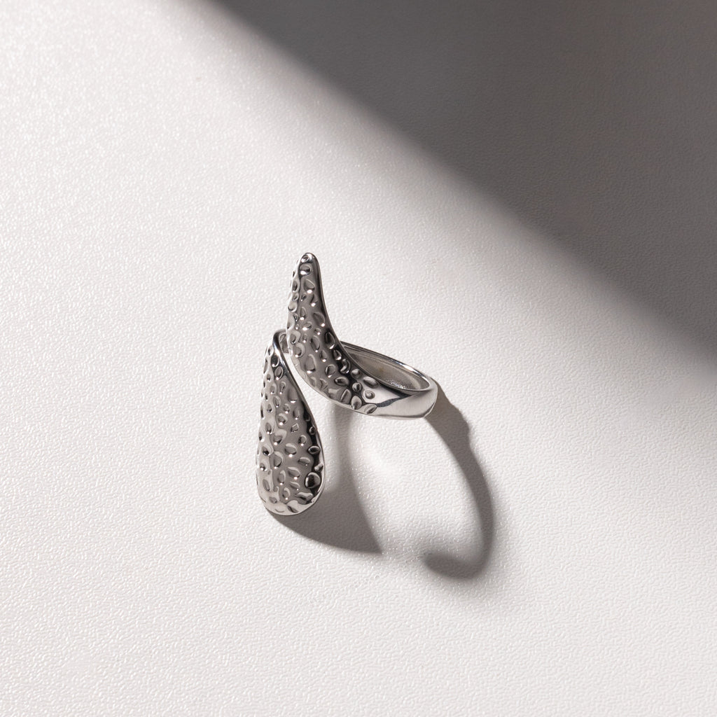 Aurora Texture Adjustable Ring – Silver (18K Gold Plated)