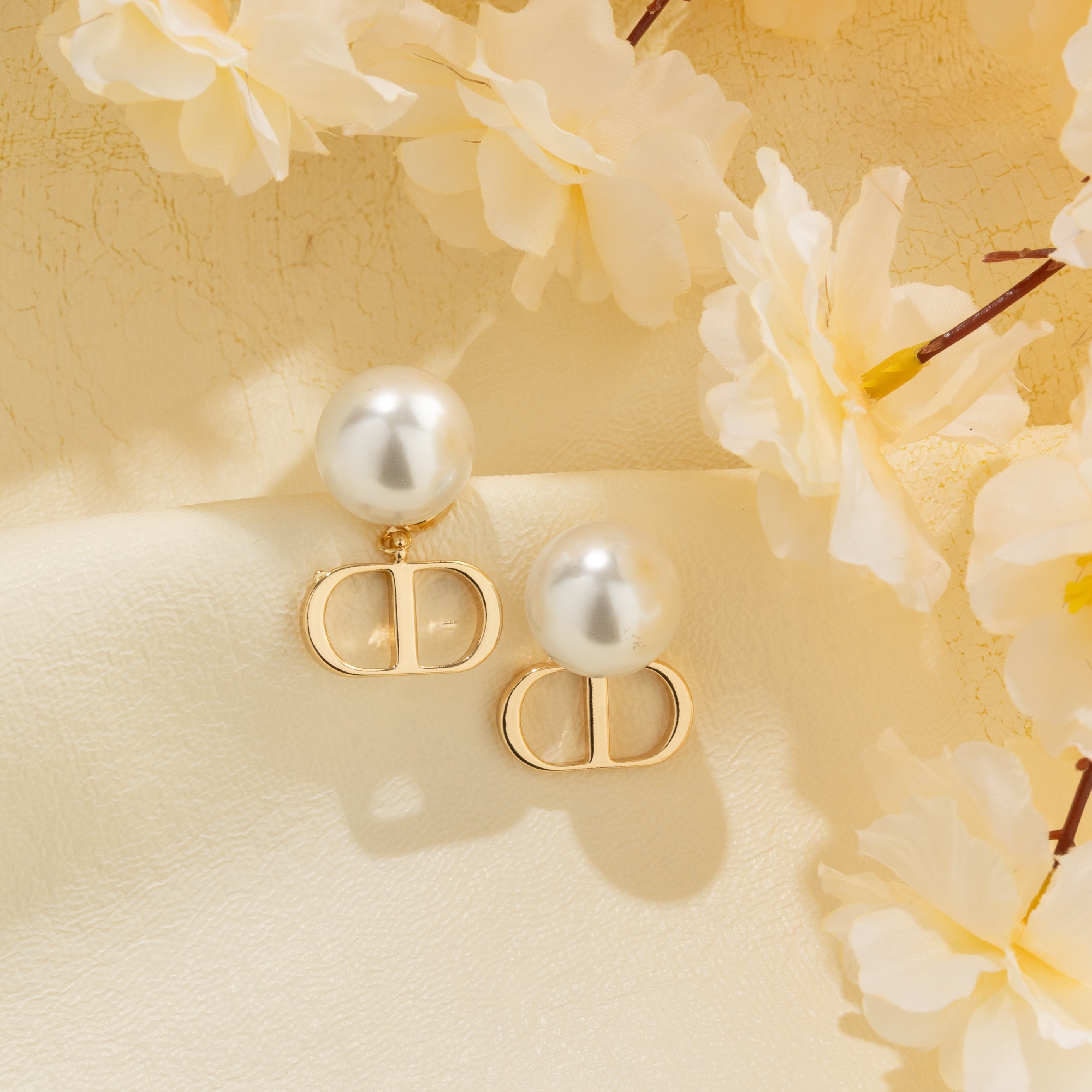 Luna Luxe Pearl Drop Earrings