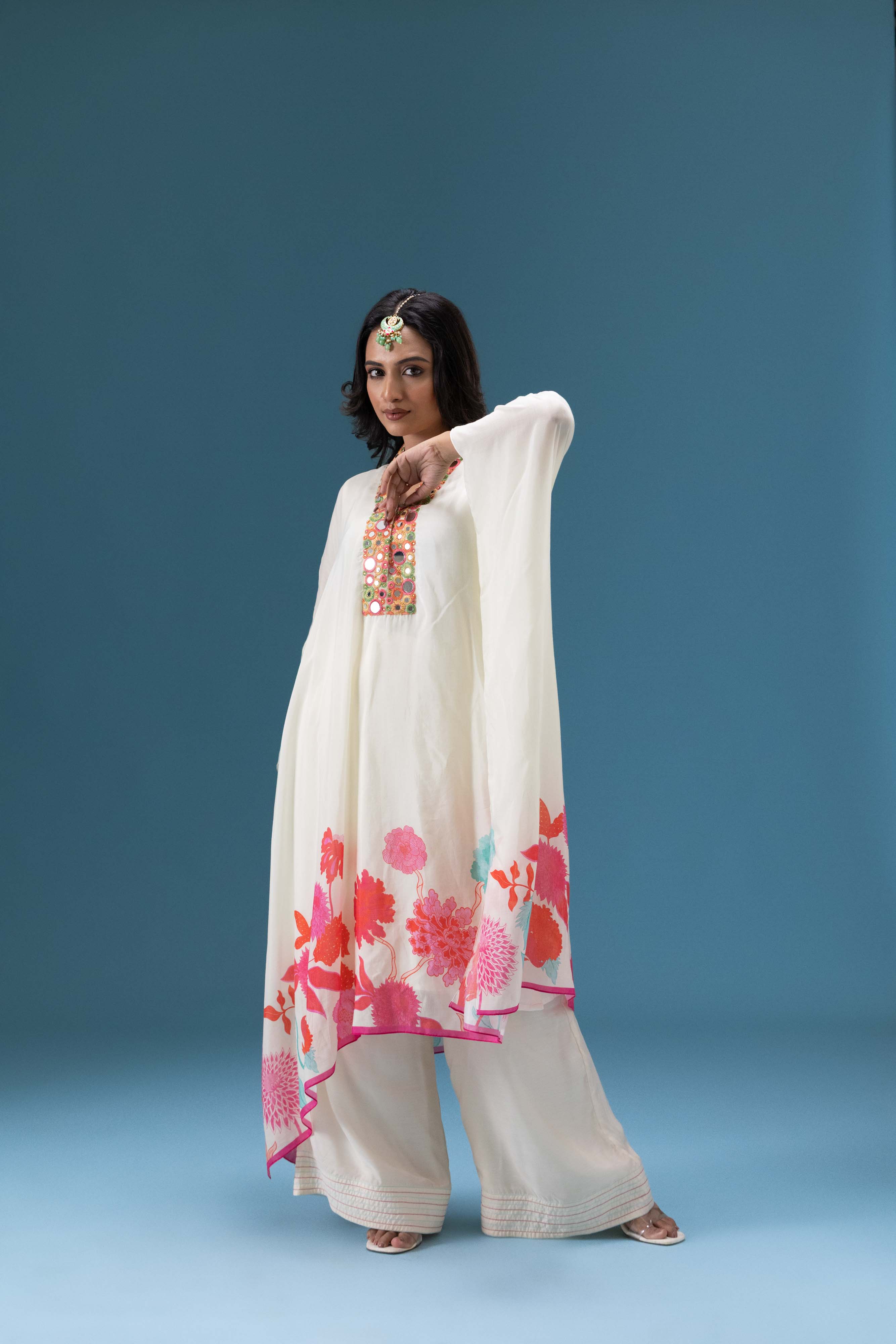 Gulnaar Ivory Floral Kaftan Set
